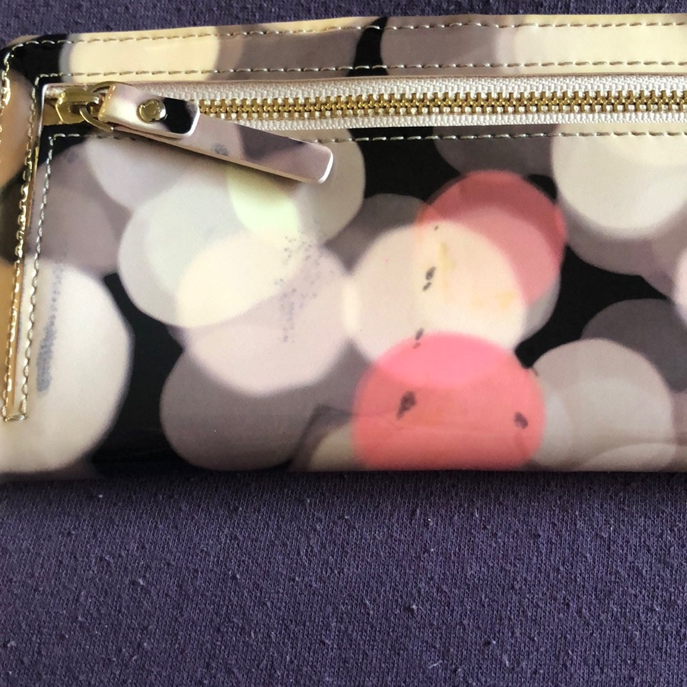 Kate Spade wallet - Picture 4 of 5